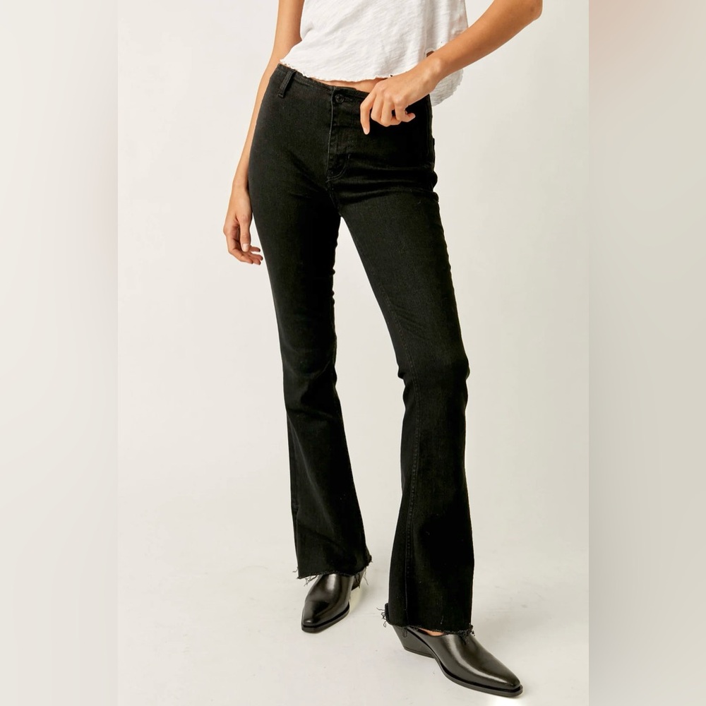 š»šFREE PEOPLE We The Free Level Up Slit Bootcut-Black-Size 28 & 30 - Picture 2 of 10
